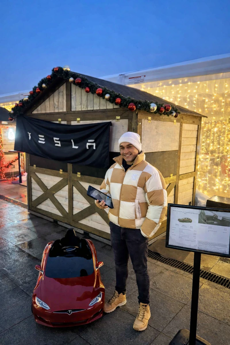 Host agencja Pro Promo stoisko Tesla Jarmark Świąteczny Poznań