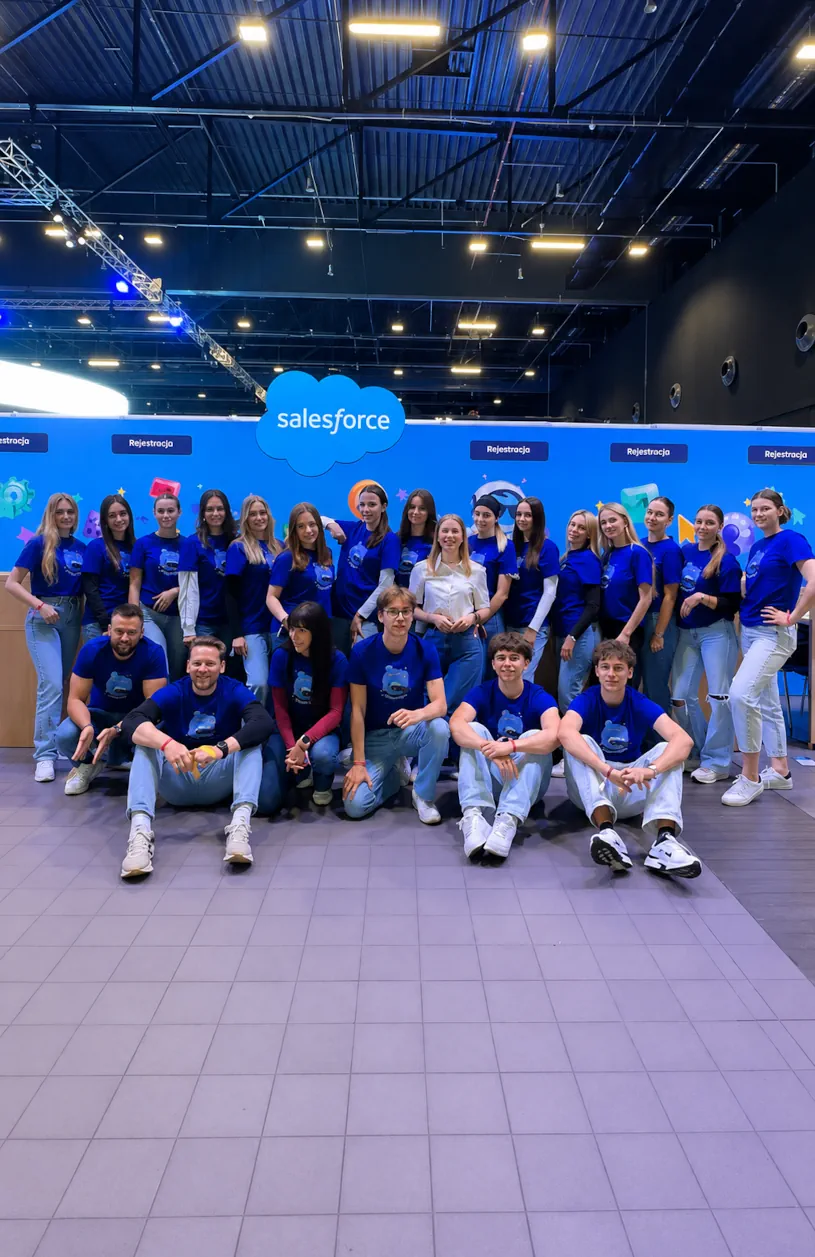 Obsługa hostess hostów Agentforce World Tou EXPO XXI